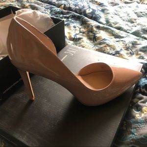 Inc nude pumps
